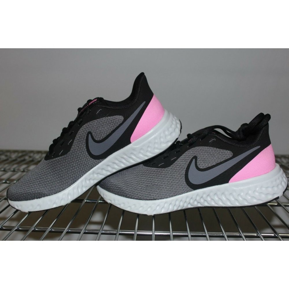 Women's Size 6 - Nike Revolution 5 Psychic Pink 2019